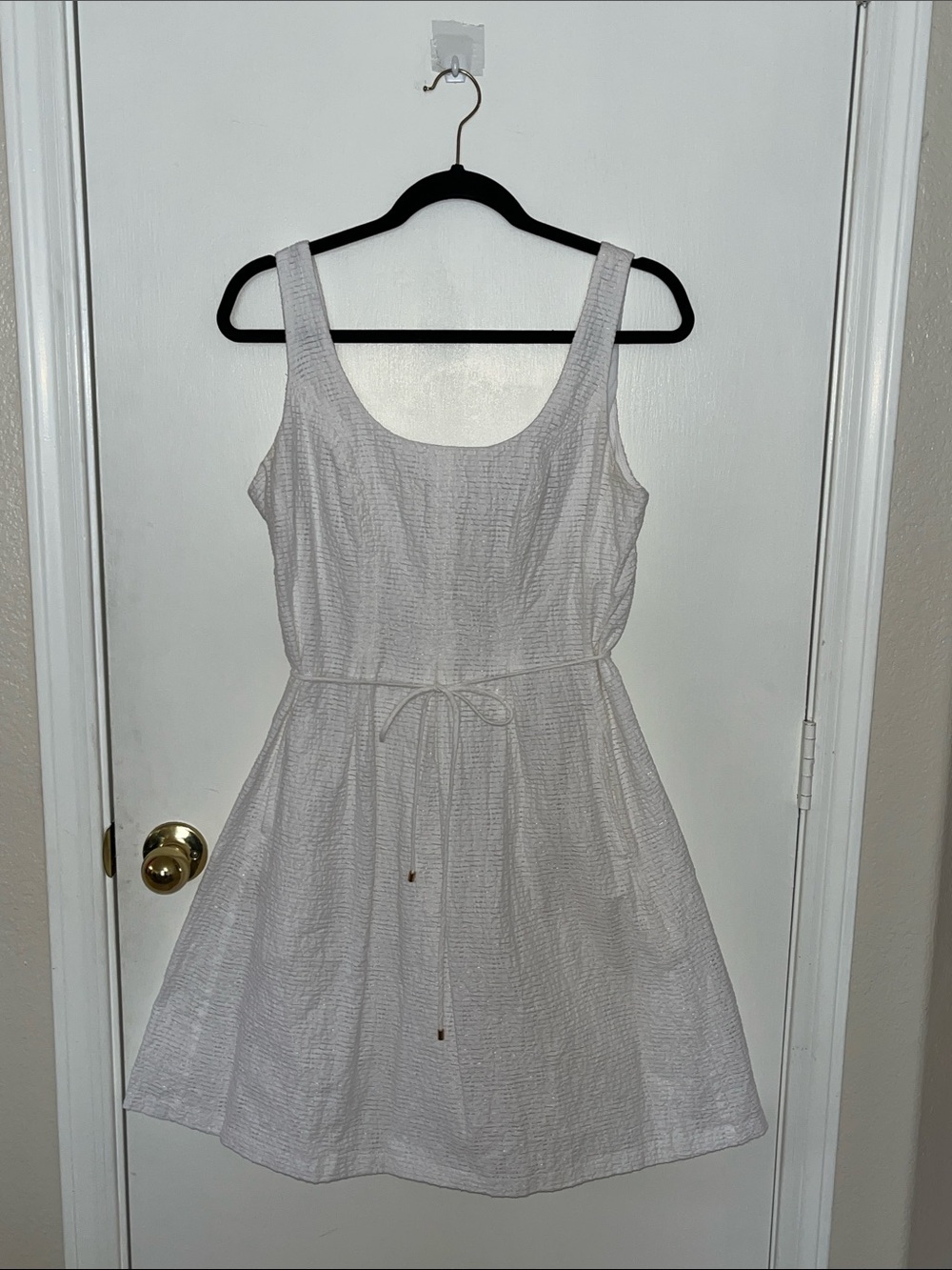 Nine West White Scoop Neck Tie-Waist Mini Dress
